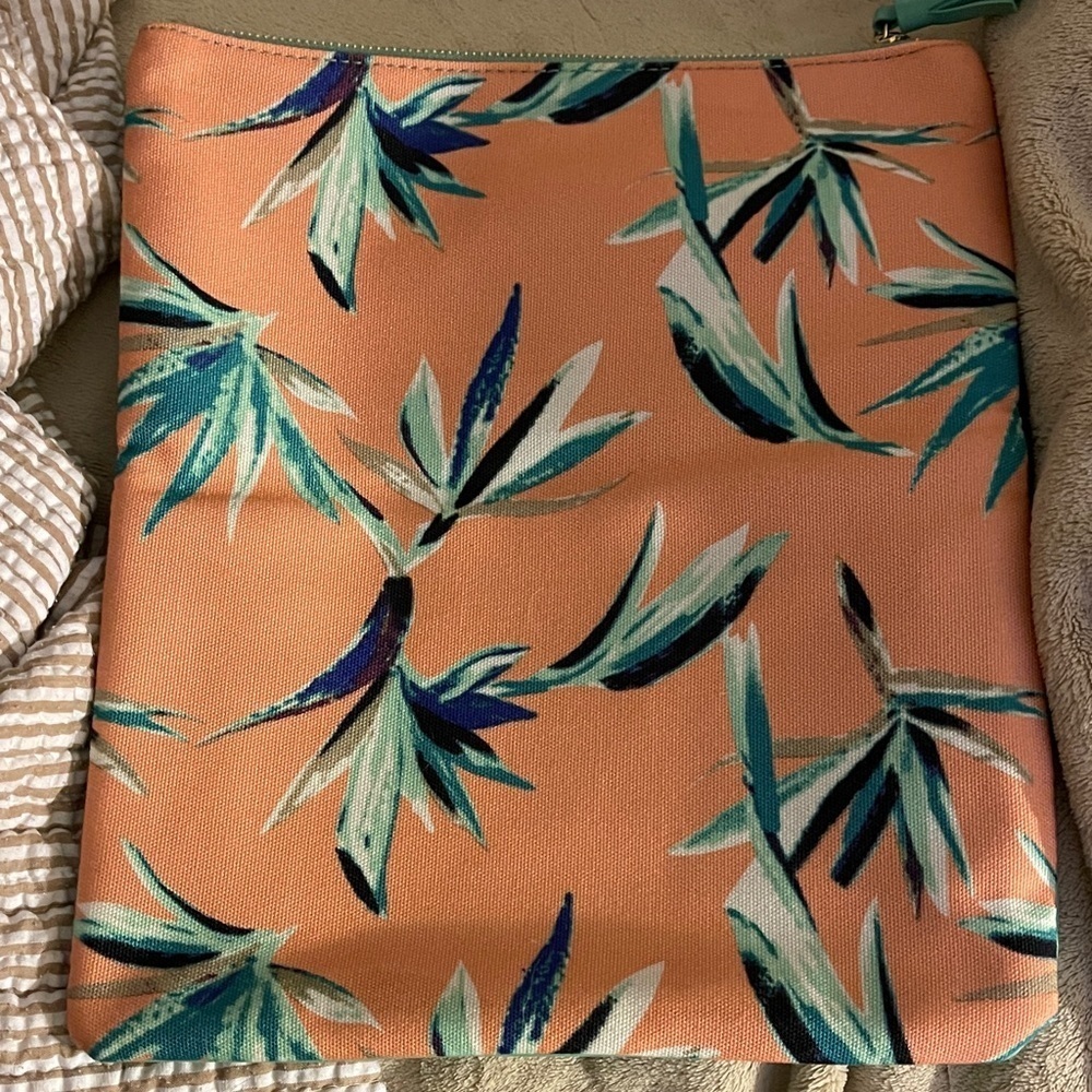 Rachel Pally Fold Over Bag Use as a bag or use in purse to protect your bag